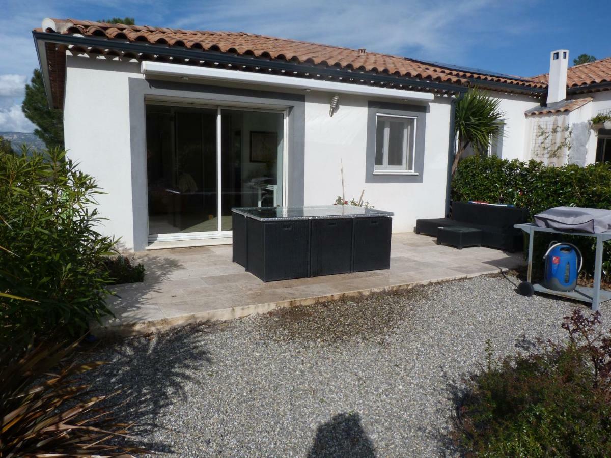 Les Cigales Apartamento Alleins Exterior foto
